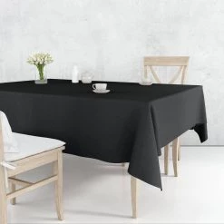 Nicole Fantini Collection Tablecloths & Placemats Disposable Plastic Premium Tablecloth Heavyweight Rectangle Black 54" X 108"
