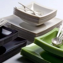 Lillian Tablesettings Rectangular Plastic Entree Plates Sahara 11.75"