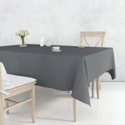 Party Dimensions TableCloth Plastic Disposable Round Black 84'' Tablecloths & Placemats