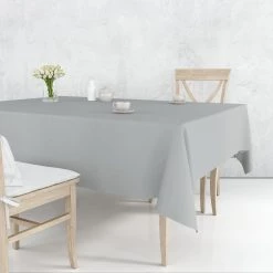 Nicole Fantini Collection Tablecloths & Placemats Disposable Plastic Premium Tablecloth Heavyweight Rectangle Silver 54
