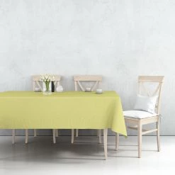 Nicole Fantini Collection Disposable Plastic Premium Tablecloth Heavyweight Rectangle Yellow 54